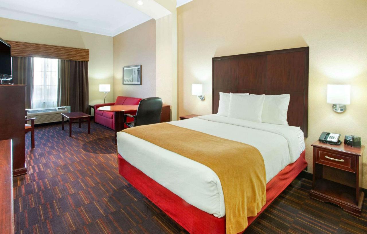 La Quinta Inn & Suites By Wyndham Albuquerque Midtown Екстер'єр фото