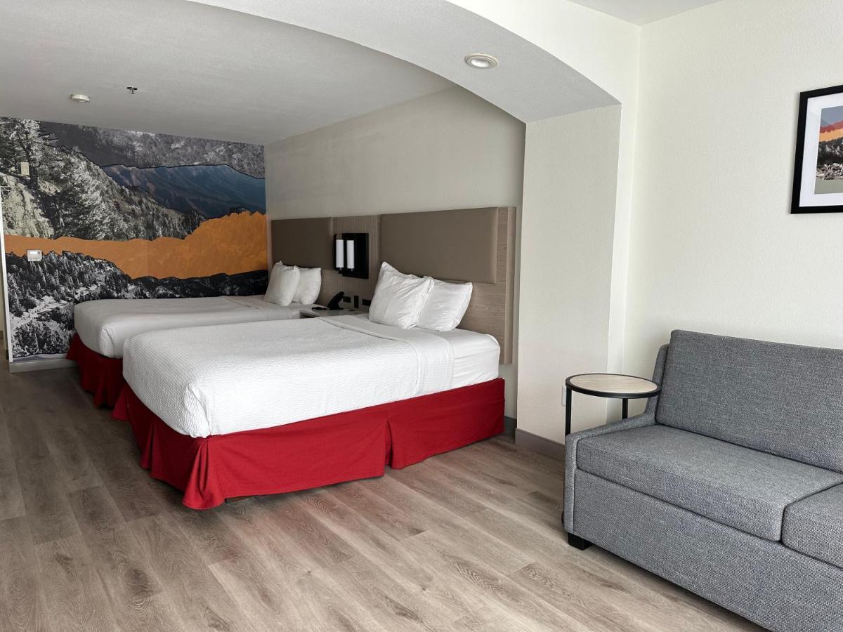 La Quinta Inn & Suites By Wyndham Albuquerque Midtown Екстер'єр фото
