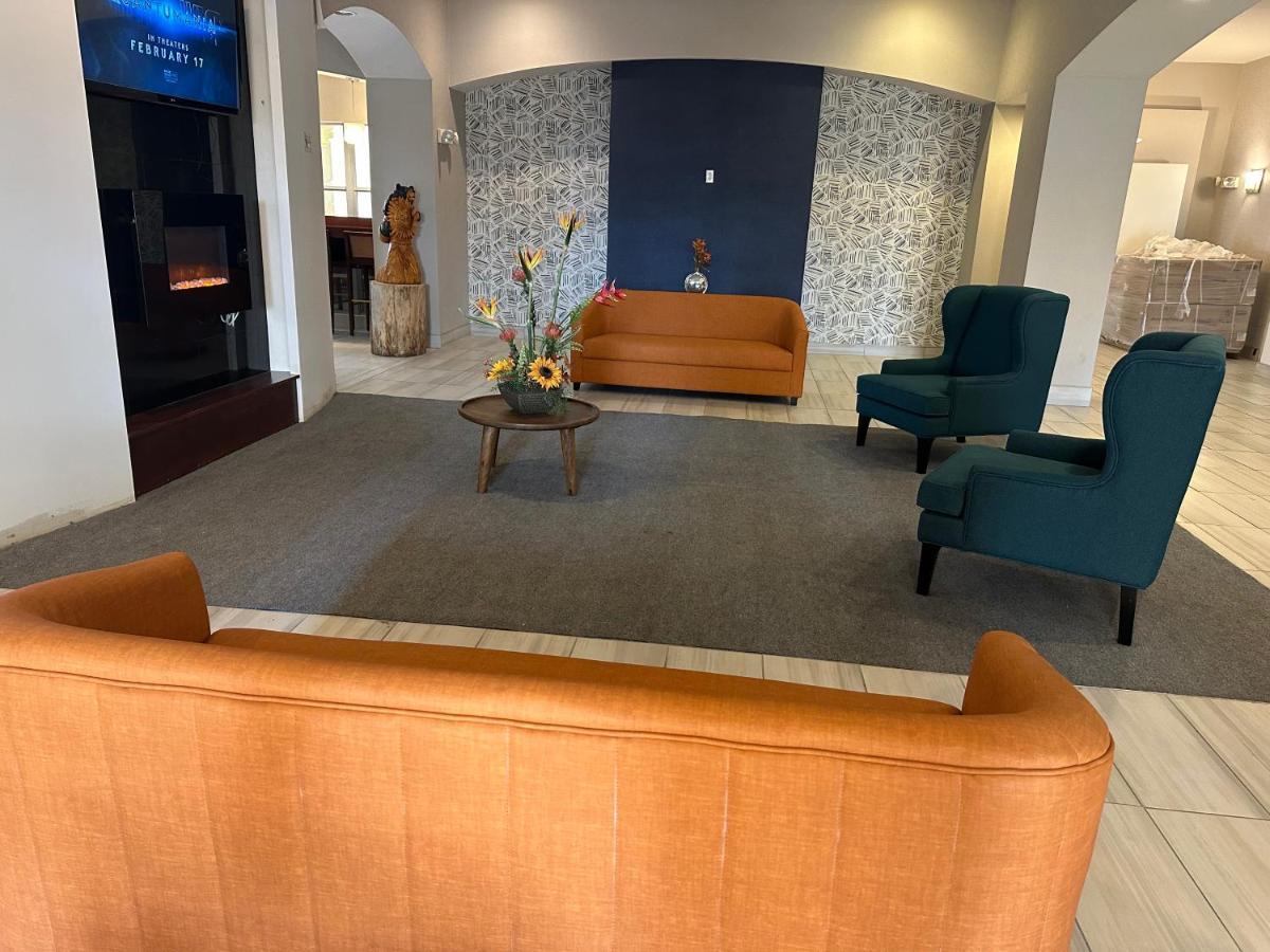 La Quinta Inn & Suites By Wyndham Albuquerque Midtown Екстер'єр фото